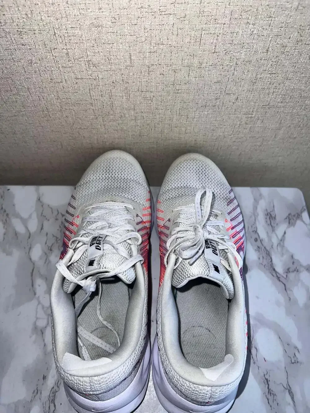 Nike Run Defy Women's Road Running Shoes White Elemental Pink Silt Red Black Siz